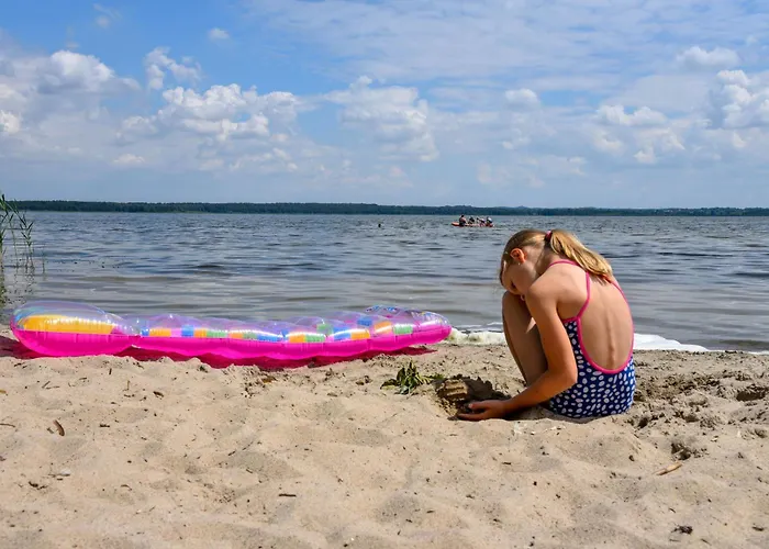 Bungis - 28 Ferienhaeuser Am Grimnitzsee G1 *